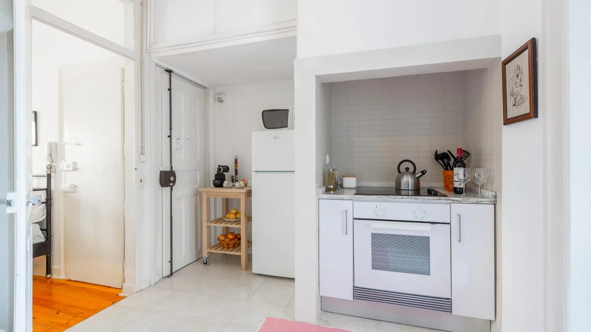 Spacious, Bright And Sunny Apartment, By Timecooler Lisboa 0*,