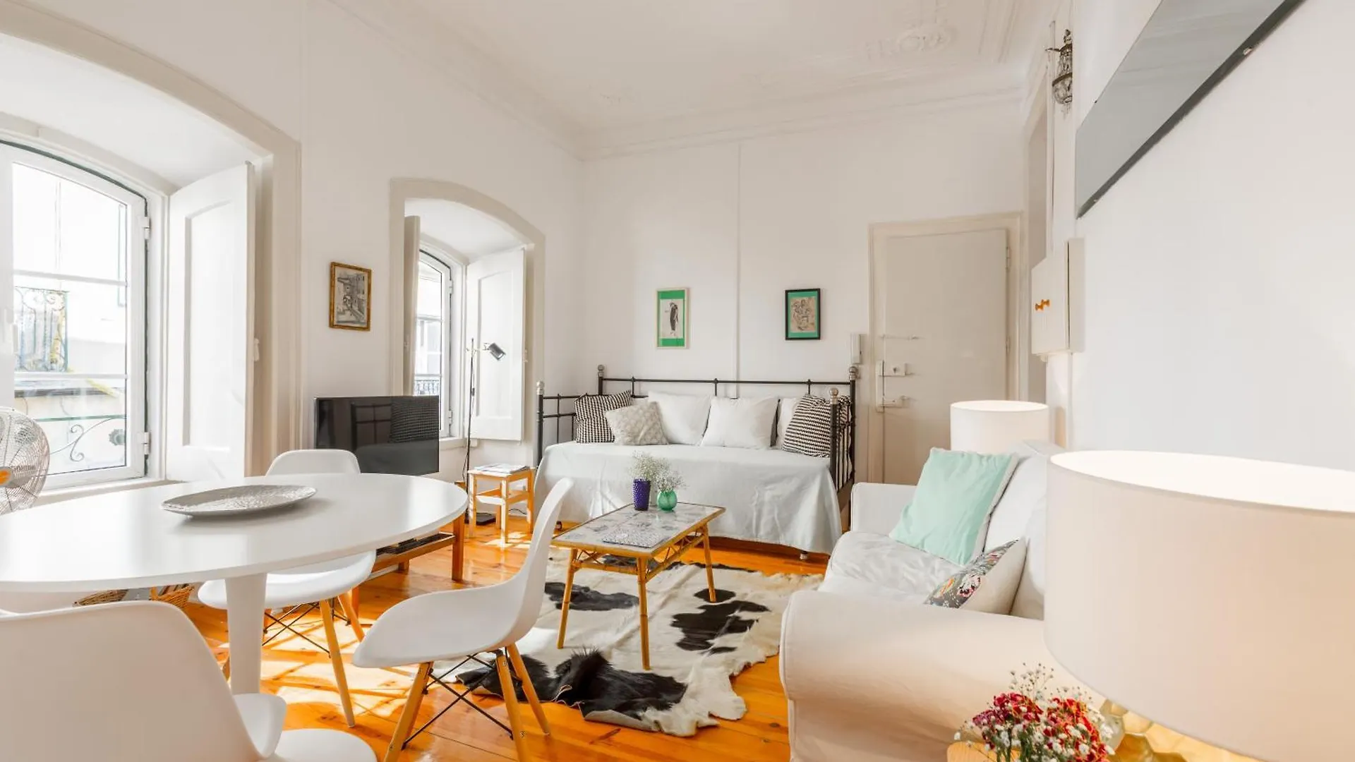 Spacious, Bright And Sunny Apartment, By Timecooler location